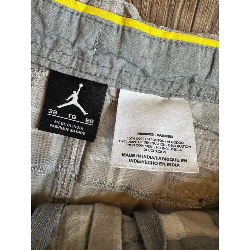 Air Jordan Shorts Men’s 38 Gray White Plaid Cotton Casual Outdoor Jumpman BBall